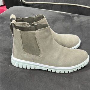 Blondo Flora Waterproof Boot